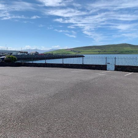 Dingle Harbour Nights Hotel Exterior photo